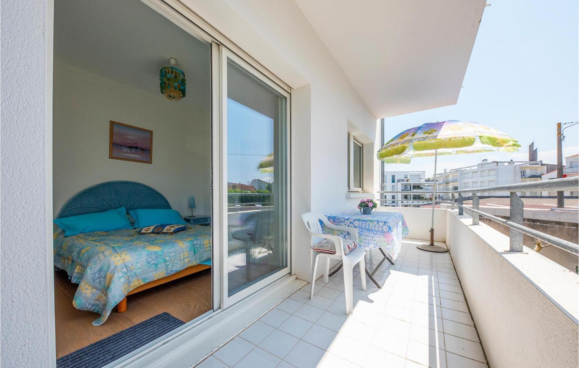 Gorgeous Apartment In Royan With Kitchen Eksteriør billede