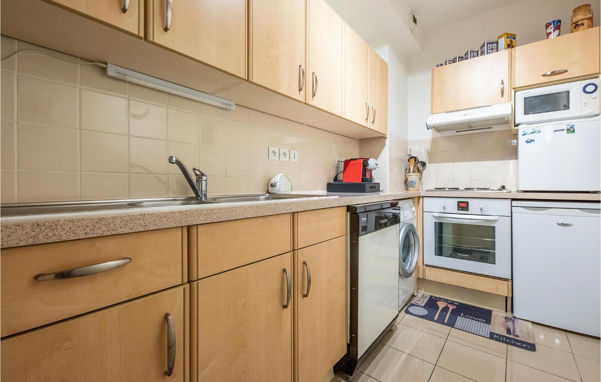 Gorgeous Apartment In Royan With Kitchen Eksteriør billede
