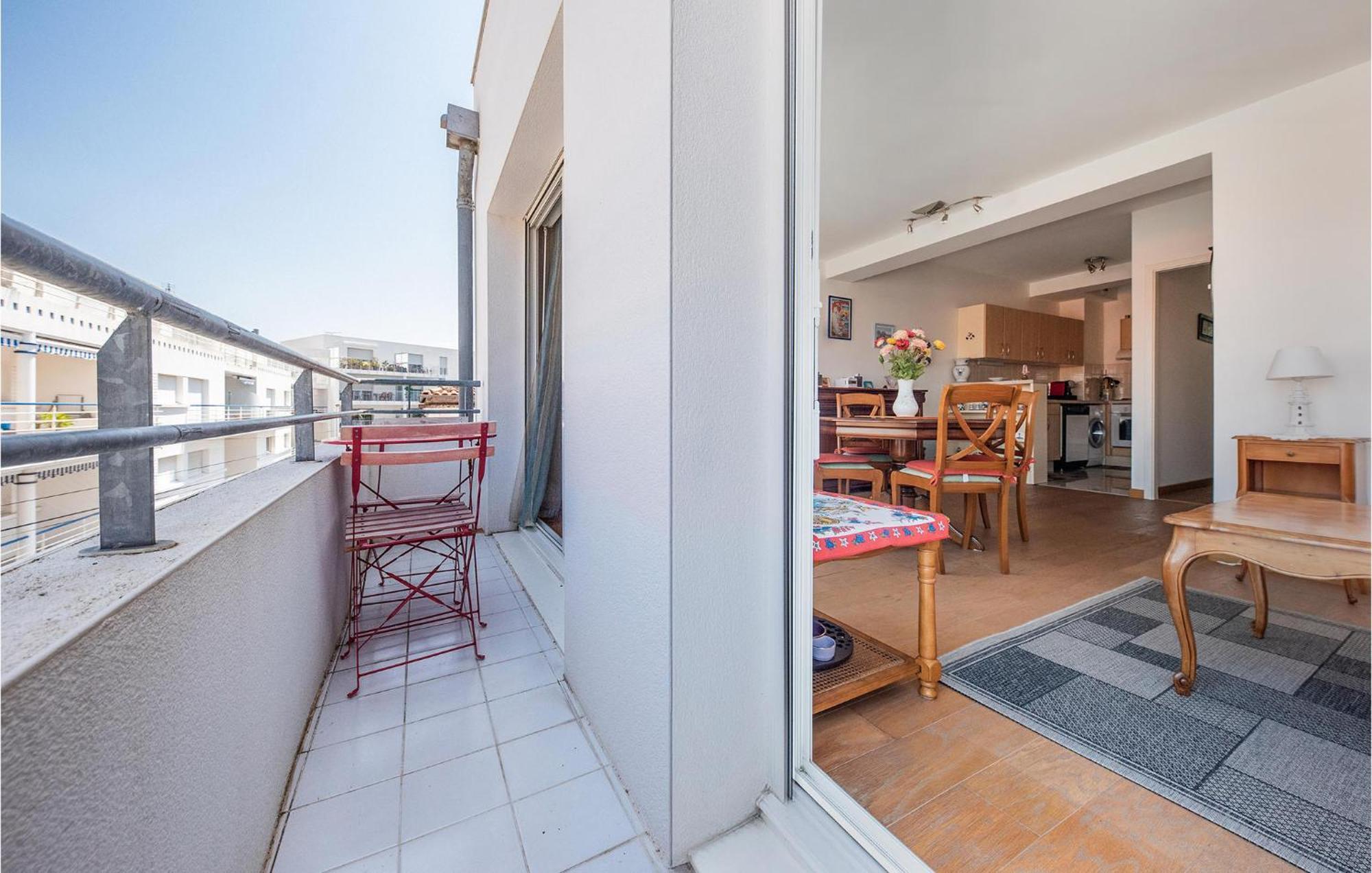 Gorgeous Apartment In Royan With Kitchen Eksteriør billede